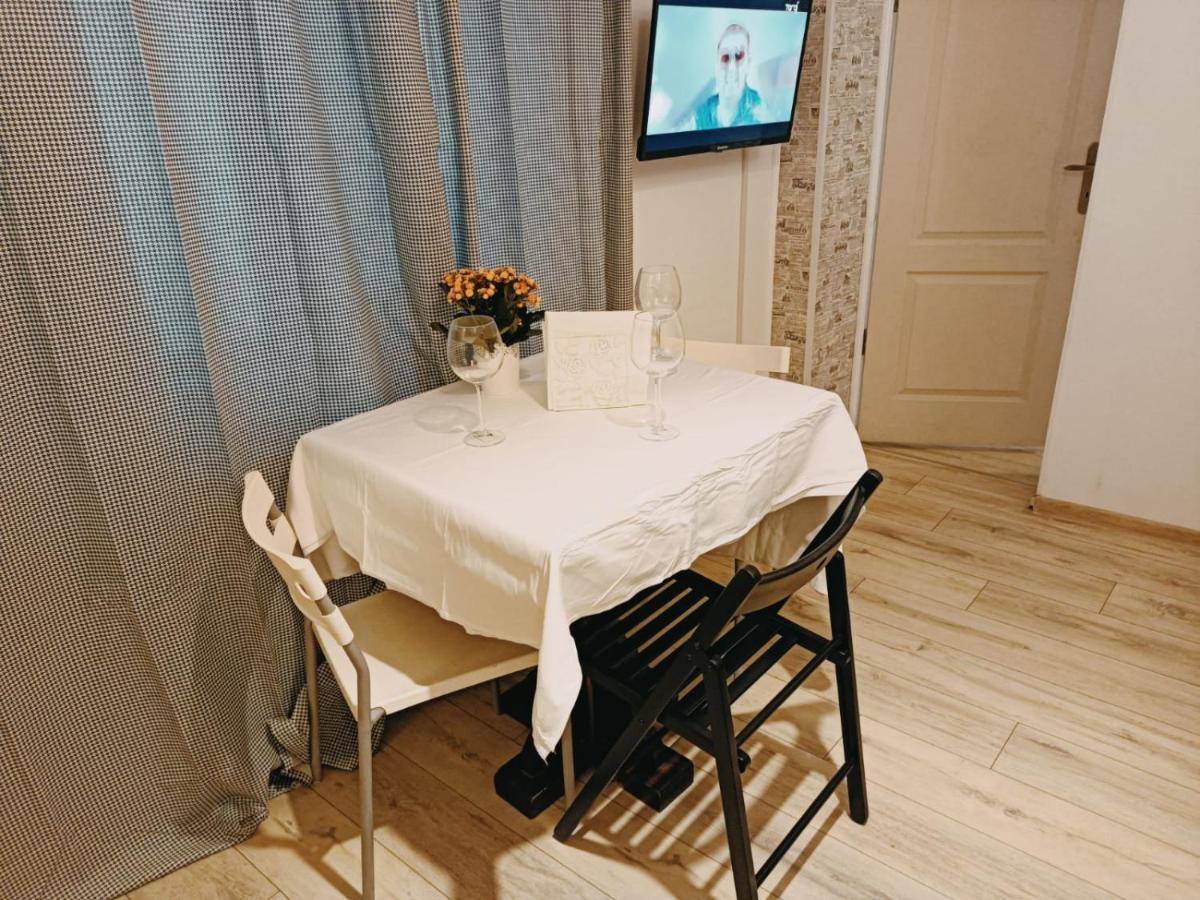 Piata Romana Luxury Lägenhet Bukarest Exteriör bild